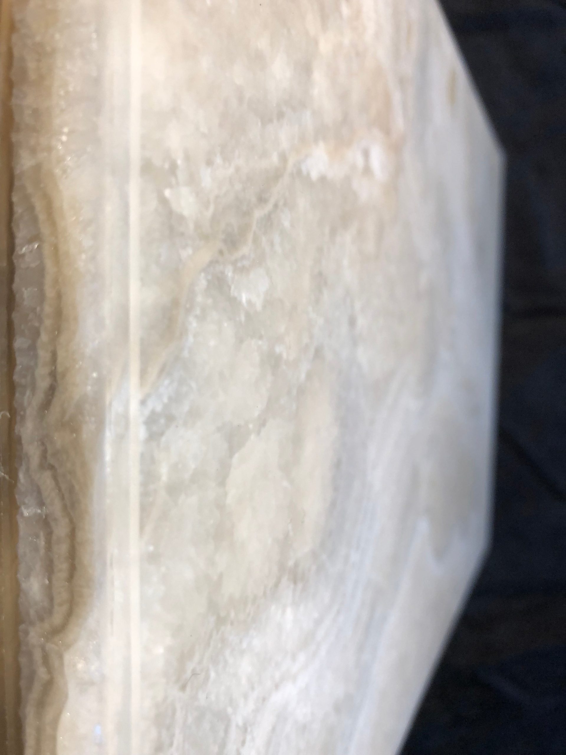 FutureStone Glaslaminat in Onyx-Beige hinterleuchtet